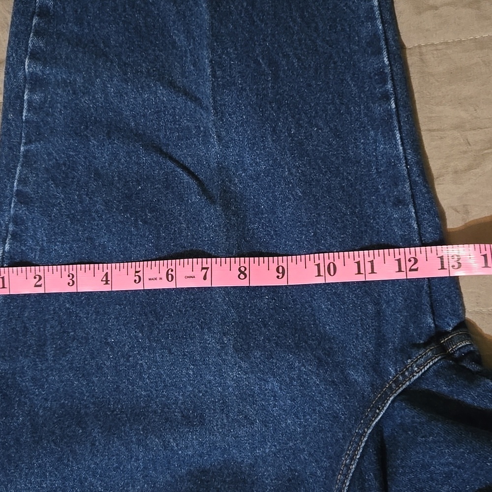 Capistrano Women's Dark Wash Straight Leg Denim Jeans - Picture 11 of 12